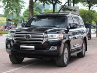 Bán Toyota LandCruiser 5.7 V8 2015 Xe đăng kí 2016 tên cá nhân Bán Toyota LandCruiser 5.7 V8 2015 Xe đăng kí 2016 tên cá nhân