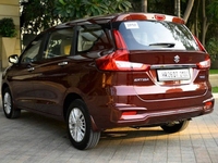 Bán Xe SuZuKi Ertiga giá tốt nhất. Bán Xe SuZuKi Ertiga giá tốt nhất.
