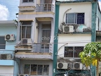 Nhà 5 tầng đang cho thuê kinh doanh thời trang, 15m ra Hoàng Sa Nhà 5 tầng đang cho thuê kinh doanh thời trang, 15m ra Hoàng Sa