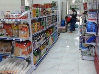 Cửa hàng mới khai trương cần tuyển gấp 4 nam nữ bán hàng . Cửa hàng mới khai trương cần tuyển gấp 4 nam nữ bán hàng .