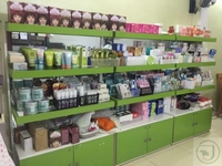 Shop Mỹ Phẩm cần tuyển 2 bạn bán hàng tại quầy cửa hàng Shop Mỹ Phẩm cần tuyển 2 bạn bán hàng tại quầy cửa hàng
