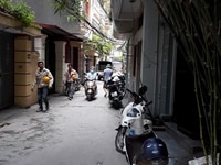Bán nhà lô góc kinh doanh ô tô đỗ cửa Cầu Giấy 40m 4 tầng Mt 4,2m Bán nhà lô góc kinh doanh ô tô đỗ cửa Cầu Giấy 40m 4 tầng Mt 4,2m