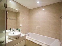 Cần ngời có kinh nghiệm chăm sóc bé sơ sinh tuổi trẻ Cần ngời có kinh nghiệm chăm sóc bé sơ sinh tuổi trẻ