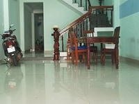 Nhà 2 tầng Mỹ An 23 gần Chương Dương 3pn P/H làm vp Nhà 2 tầng Mỹ An 23 gần Chương Dương 3pn P/H làm vp