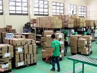 Tuyển nhanh 30 phụ kho, 10 lơ xe tải hạng nhẹ đi làm ngay Tuyển nhanh 30 phụ kho, 10 lơ xe tải hạng nhẹ đi làm ngay