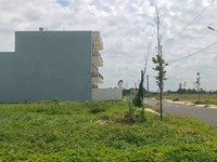 Cần bán đất cần đước. 700 triệu/nền. dân cư đông đúc. Cần bán đất cần đước. 700 triệu/nền. dân cư đông đúc.