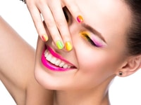 Tuyển Thợ Nail& Nối mi làm việc tại TP.HCM Tuyển Thợ Nail& Nối mi làm việc tại TP.HCM