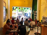 Chỉ vì sử dụng không hết công năng nên sang quán cafe – mặt tiền Chỉ vì sử dụng không hết công năng nên sang quán cafe – mặt tiền
