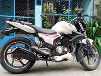 Moto benelli TNT 150c mới 95% xe đẹp máy êm nguyên zin 2 thắng đĩa xe Moto benelli TNT 150c mới 95% xe đẹp máy êm nguyên zin 2 thắng đĩa xe