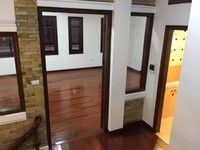 Bán nhà ngõ phố Lạc Long Quân dt 46 m2 x 5 t mới đẹp giá 3,6 tỷ Bán nhà ngõ phố Lạc Long Quân dt 46 m2 x 5 t mới đẹp giá 3,6 tỷ