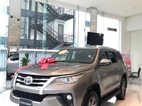 Toyota Fortuner 2.4MT,giảm nay chỉ còn 933 triệu, trong tháng 11 Toyota Fortuner 2.4MT,giảm nay chỉ còn 933 triệu, trong tháng 11