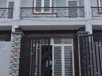 Cần bán gấp nhà 80m2 sau chợ Bình Chánh.SHR.đường nhựa 10m mặt tiền Cần bán gấp nhà 80m2 sau chợ Bình Chánh.SHR.đường nhựa 10m mặt tiền