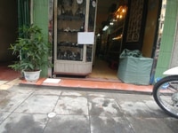 Muốn sang nhượng shop 1976 united tại 53 Thợ Nhuộm. Muốn sang nhượng shop 1976 united tại 53 Thợ Nhuộm.