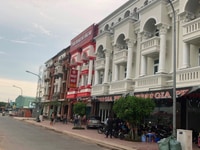 Bán nhà phố thương mại đối diện chợ Trảng Bàng, sổ hồng riêng từng căn Bán nhà phố thương mại đối diện chợ Trảng Bàng, sổ hồng riêng từng căn