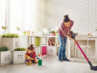 Nhà em cần tìm 1 cô giúp việc để chăm sóc bé 1 tuổi bao ăn ở lại gđìh Nhà em cần tìm 1 cô giúp việc để chăm sóc bé 1 tuổi bao ăn ở lại gđìh