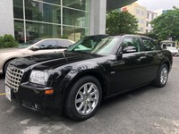 Bán xe CHRYSLER - 300 TOURING, máy V6 - 3.5 mạnh mẽ mà không hao xăng Bán xe CHRYSLER - 300 TOURING, máy V6 - 3.5 mạnh mẽ mà không hao xăng