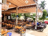 Chính chủ sang gấp nhà hàng đang hoạt động, khách đông vào KD ngay Chính chủ sang gấp nhà hàng đang hoạt động, khách đông vào KD ngay