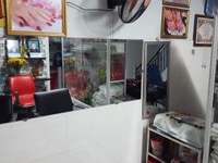 Tuyển 1 thợ nữ phụ, biết gội đầu, làm móng, lương khởi điểm 4trieu Tuyển 1 thợ nữ phụ, biết gội đầu, làm móng, lương khởi điểm 4trieu