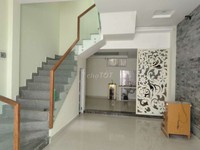 Cho thuê nhà kiệt Nguyễn Hữu Thọ, diện tích: 145m. Giá 11tr Cho thuê nhà kiệt Nguyễn Hữu Thọ, diện tích: 145m. Giá 11tr