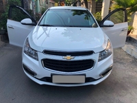 Cần bán xe Chevrolet Cruze 2017 màu trắng bản LT số sàn Cần bán xe Chevrolet Cruze 2017 màu trắng bản LT số sàn