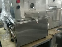 Máy Ép Mía Siêu Sạch nhỏ gọn Mini FM800 Máy Ép Mía Siêu Sạch nhỏ gọn Mini FM800