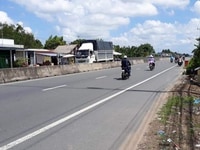 Mặt tiền QL1A ngang 50m, ngay đường đứt lộ 2 chiều Mặt tiền QL1A ngang 50m, ngay đường đứt lộ 2 chiều