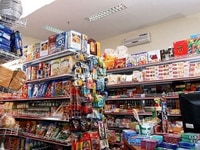 Cửa hàng hóa mỹ phẩm cần tuyển gấp 4 nam/nữ bán hàng Cửa hàng hóa mỹ phẩm cần tuyển gấp 4 nam/nữ bán hàng