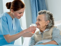 Nhà em cần tìm nữ trông bé và 1 chị giúp việc gia đình ăn ở lại Nhà em cần tìm nữ trông bé và 1 chị giúp việc gia đình ăn ở lại