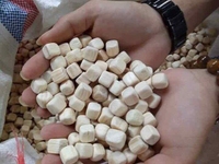 Đồ chơi hạt gỗ cho bé chơi xúc, làm 100% từ gỗ thông Đồ chơi hạt gỗ cho bé chơi xúc, làm 100% từ gỗ thông
