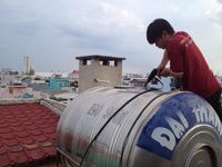 Thau rửa bể nước tại Ngọc Hồi giá chỉ từ 100k Thau rửa bể nước tại Ngọc Hồi giá chỉ từ 100k