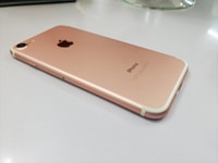 Iphone 7 32G bản Nhật, màu hồng đẹp suất sắc không vết xước, pin 97%. Iphone 7 32G bản Nhật, màu hồng đẹp suất sắc không vết xước, pin 97%.