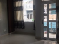 Phòng rộng sạch đẹp có máy lạnh,ban công thoáng mát Phòng rộng sạch đẹp có máy lạnh,ban công thoáng mát