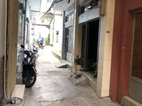 Bán nhà sổ riêng hẻm trần xuân soạn, nhà cách đường xe hơi 10m Bán nhà sổ riêng hẻm trần xuân soạn, nhà cách đường xe hơi 10m