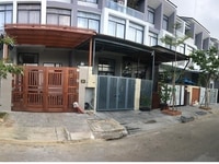 Cần bán nhà 3 tầng khu vực Hoàng Quốc Việt Cần bán nhà 3 tầng khu vực Hoàng Quốc Việt