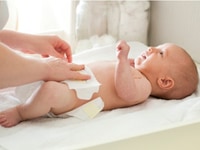 Gia đình tôi đang cần tuyển người giúp việc chu đáo và siêng năng Gia đình tôi đang cần tuyển người giúp việc chu đáo và siêng năng