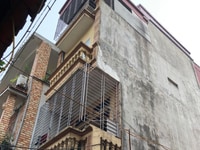 Cần bán gấp nhà Ngọc Thụy 36m xây 4 tầng 2,2 tỷ Cần bán gấp nhà Ngọc Thụy 36m xây 4 tầng 2,2 tỷ