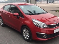 Gia đình bán xe Kia Rio 2017 số sàn, màu Đỏ Gia đình bán xe Kia Rio 2017 số sàn, màu Đỏ