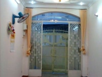 Cho thuê nhà hẻm 5m đường Nguyên Hồng, F.11 - 4 x 18m, 1T,1L, 2PN