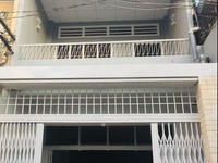 Nhà 4x25m, trệt 1 lầu khu biệt thự Quận 4 Nhà 4x25m, trệt 1 lầu khu biệt thự Quận 4
