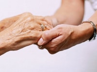 Cần tìm người giúp việc bao ăn ở lại tại nhà ưu tiên người làm lâu dài Cần tìm người giúp việc bao ăn ở lại tại nhà ưu tiên người làm lâu dài