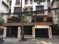 Cho thuê nhà mặt phố Trần Hưng Đạo 400m2 mt 10m Cho thuê nhà mặt phố Trần Hưng Đạo 400m2 mt 10m