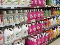 Nhân Viên Sắp Xếp Quản Lý Hàng Hóa Trong Siêu Thị Nhân Viên Sắp Xếp Quản Lý Hàng Hóa Trong Siêu Thị