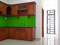 Bán nhà 4 x 34 ngay chợ Hiệp Bình, có sân rộng thích hợp làm tiểu cảnh Bán nhà 4 x 34 ngay chợ Hiệp Bình, có sân rộng thích hợp làm tiểu cảnh
