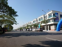 Chính chủ cần bán 120m2 shophouse mặt đường 56m KĐT Centa city Chính chủ cần bán 120m2 shophouse mặt đường 56m KĐT Centa city