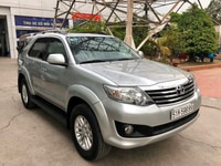 Toyota Fortuner 2.7V AT 2012 số tự động 01 cầu xe bán tại hãng Toyota Fortuner 2.7V AT 2012 số tự động 01 cầu xe bán tại hãng