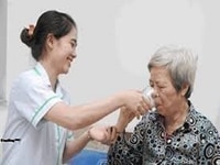 Cần tìm người giúp việc nhà bao ăn ở cần làm việc lau dài phụ giữ trẻ Cần tìm người giúp việc nhà bao ăn ở cần làm việc lau dài phụ giữ trẻ