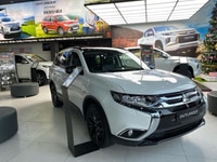 Xe outlander mitsubishi giá tốt Xe outlander mitsubishi giá tốt