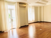 * Gấp Gấp. nhà Q.3, Kế bên Q.1, 131.8m2, hẻm xe hơi. Giá 17 tỷ. * Gấp Gấp. nhà Q.3, Kế bên Q.1, 131.8m2, hẻm xe hơi. Giá 17 tỷ.