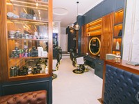 Tuyển thợ cắt tóc nam cho Augustus Barbershop