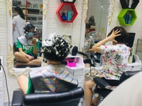 Tuyển gấp thợ gội cho salon tóc lương cao Tuyển gấp thợ gội cho salon tóc lương cao